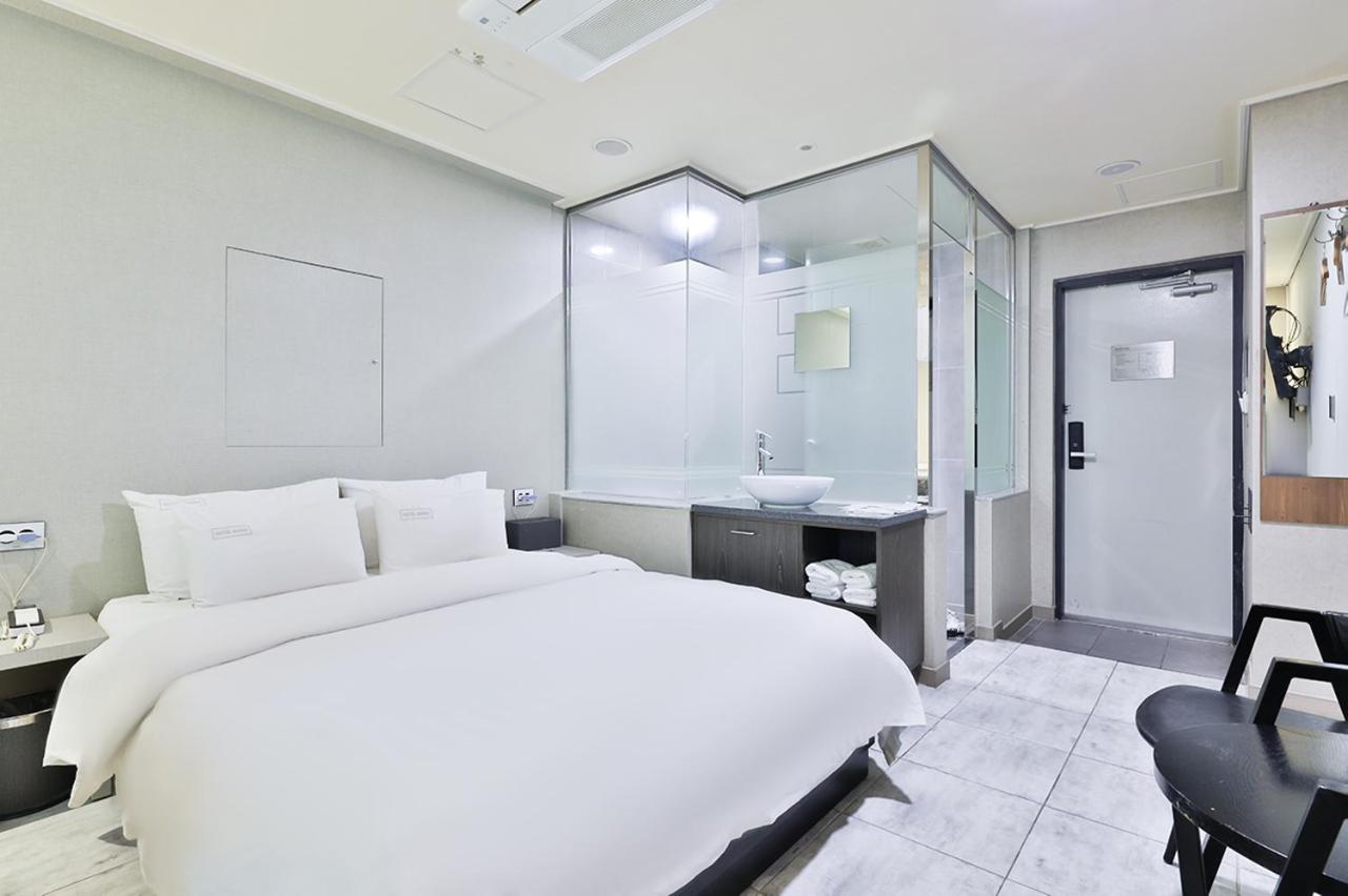 Seomyeon Ib Hotel Busan Exteriör bild