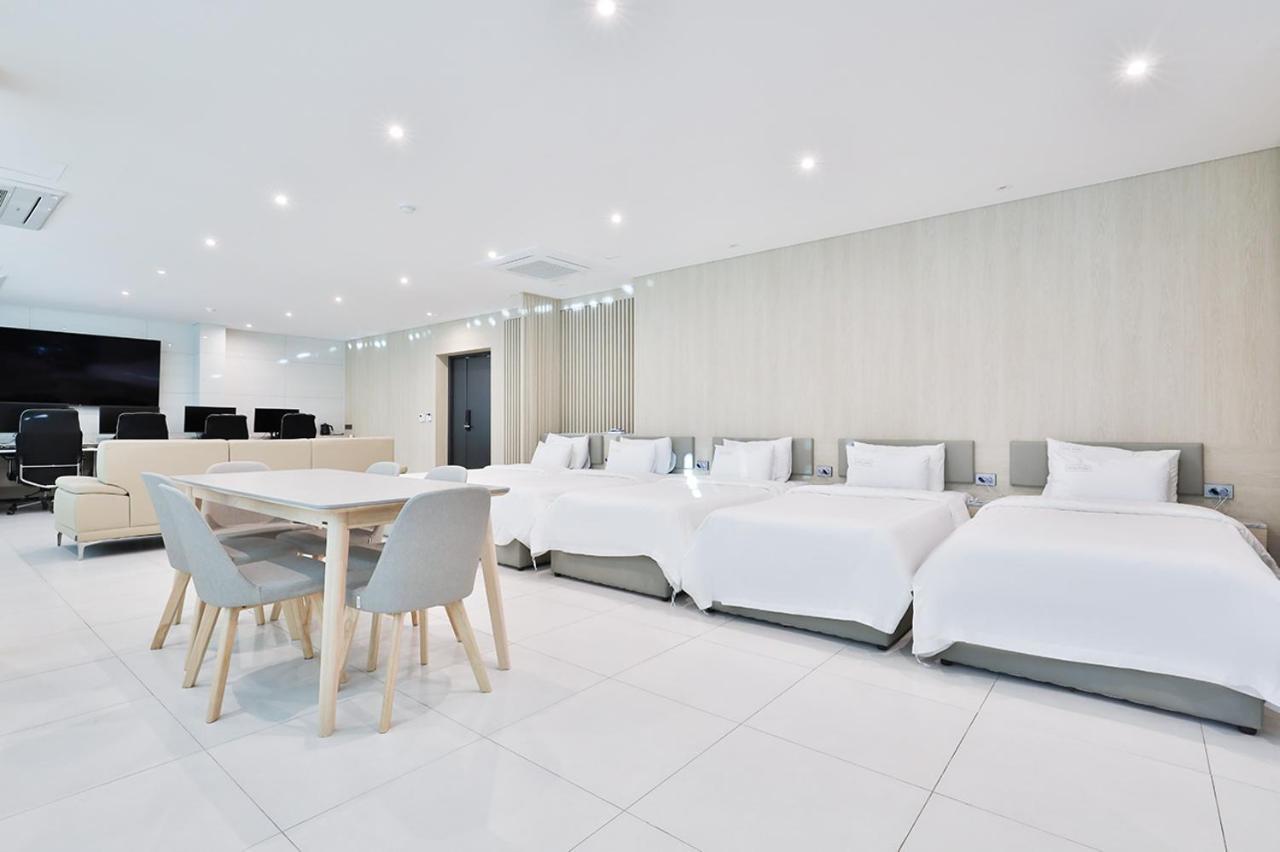 Seomyeon Ib Hotel Busan Exteriör bild