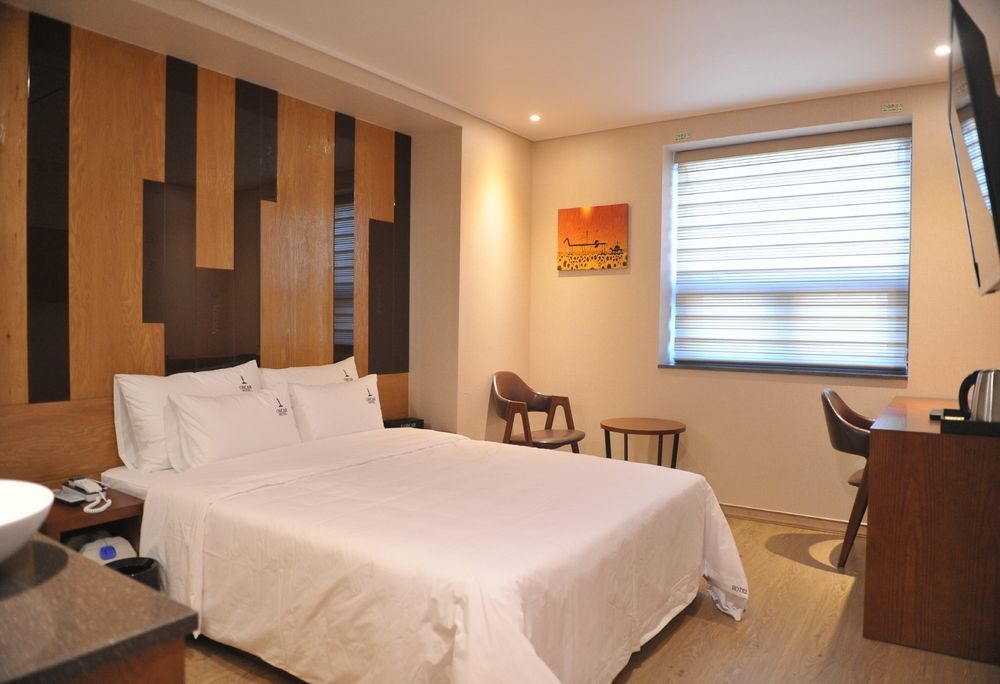 Seomyeon Ib Hotel Busan Exteriör bild