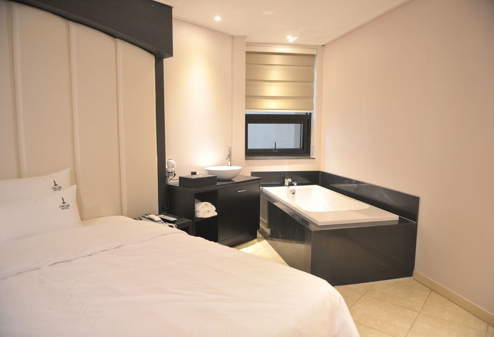 Seomyeon Ib Hotel Busan Exteriör bild